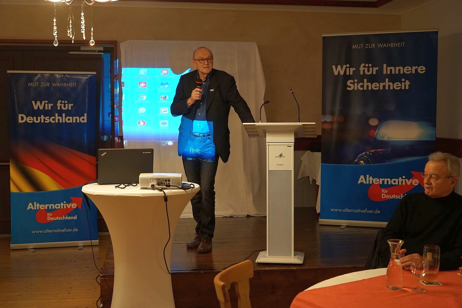 Dr. Karl-Hermann Behrens, Beisitzer im Ortsverband Odelzhausen