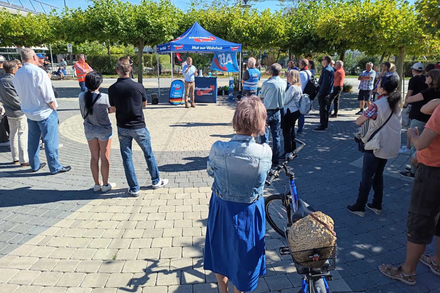 Zahlreiche Besucher bei bestem Wetter